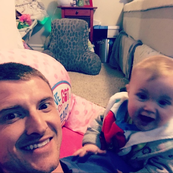 Meet your Posher, Tyler - Picture 2 of 3